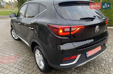 Позашляховик / Кросовер MG ZS EV 2020 в 