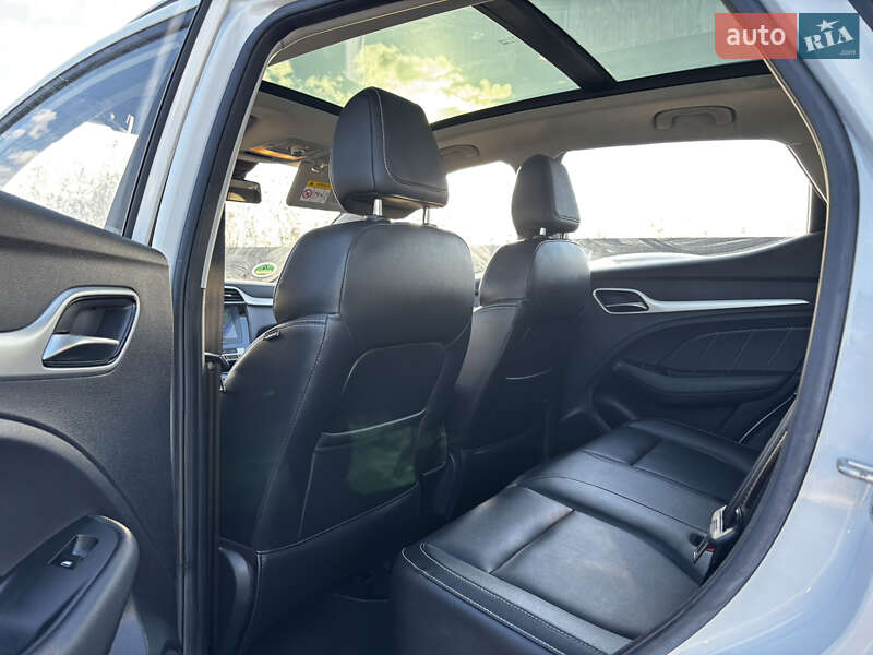 Внедорожник / Кроссовер MG ZS EV 2021 в Львове