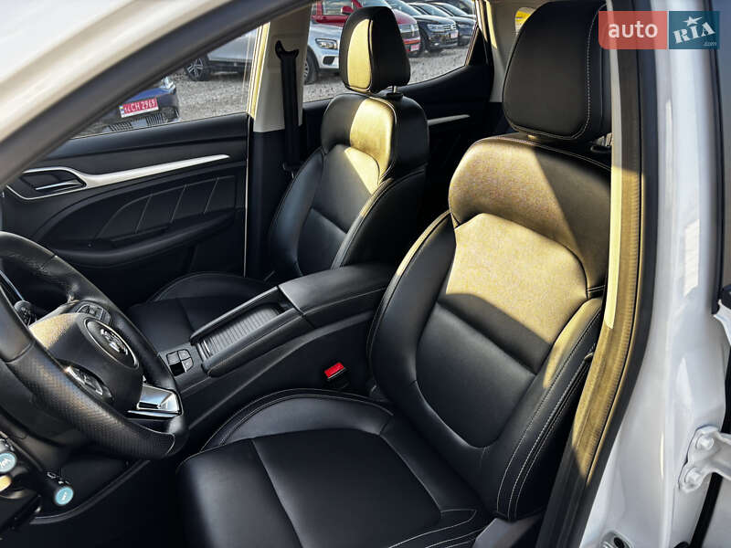 Внедорожник / Кроссовер MG ZS EV 2021 в Львове