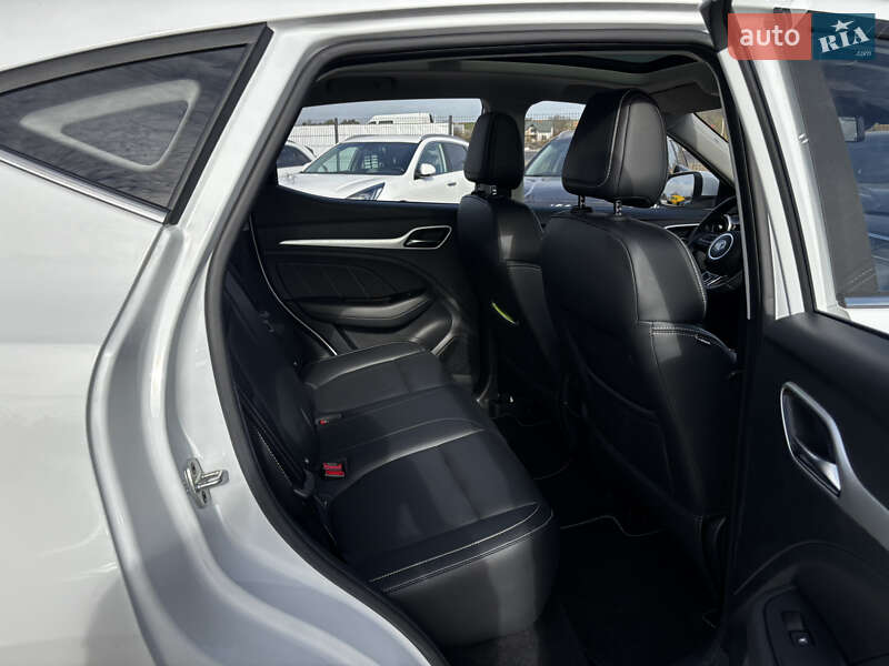 Внедорожник / Кроссовер MG ZS EV 2021 в Львове