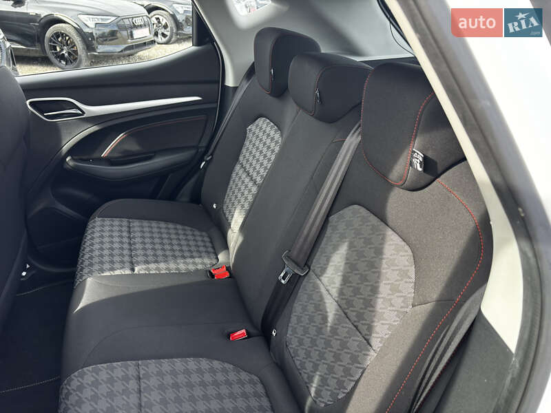 Внедорожник / Кроссовер MG ZS EV 2022 в Львове