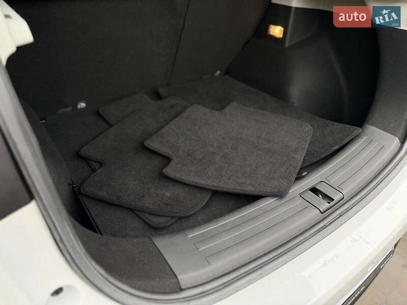 Внедорожник / Кроссовер MG ZS EV 2022 в Радивилове