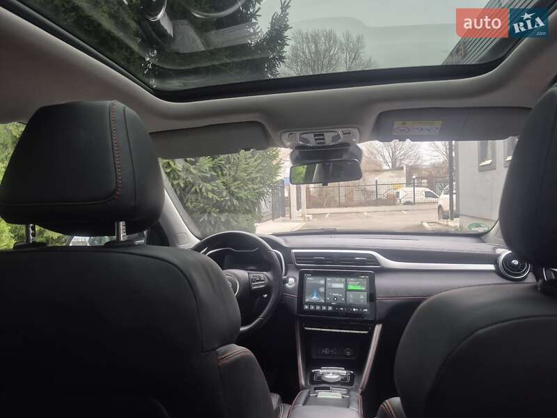 Внедорожник / Кроссовер MG ZS EV 2023 в Черкассах