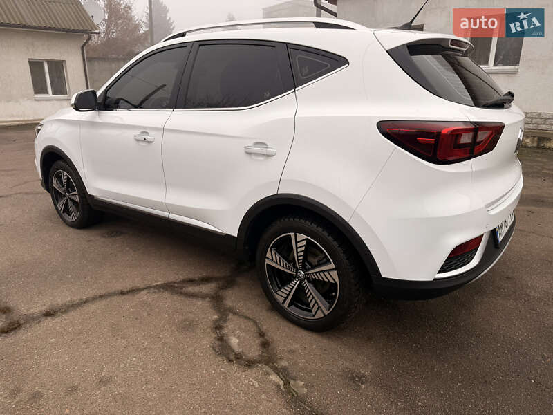 Внедорожник / Кроссовер MG ZS EV 2021 в Житомире
