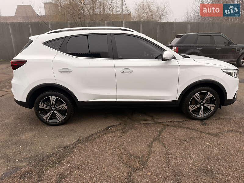 Внедорожник / Кроссовер MG ZS EV 2021 в Житомире