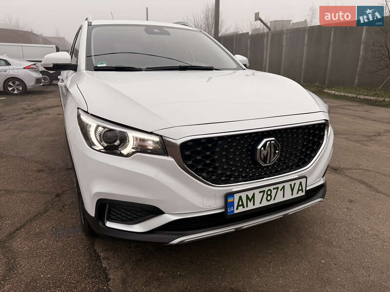 Внедорожник / Кроссовер MG ZS EV 2021 в Житомире