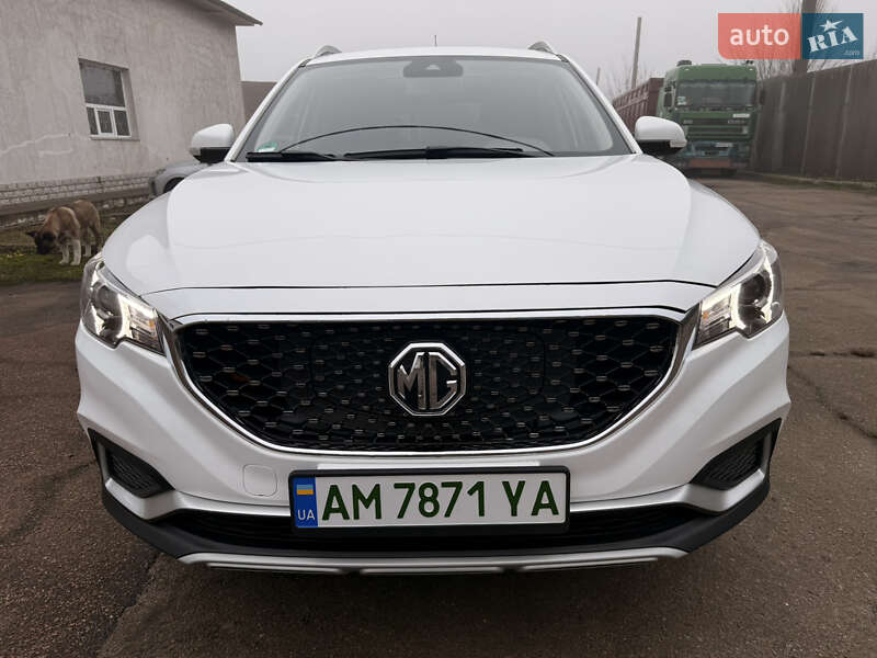 Внедорожник / Кроссовер MG ZS EV 2021 в Житомире