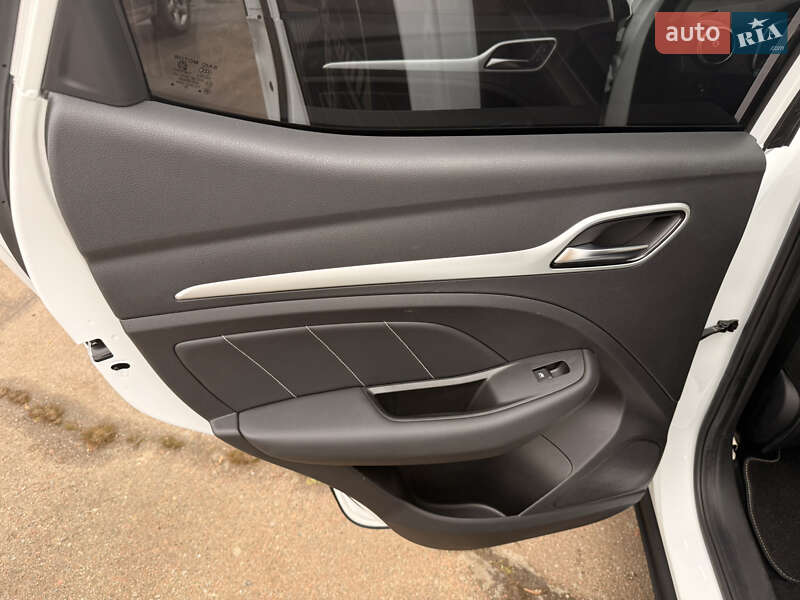 Внедорожник / Кроссовер MG ZS EV 2021 в Житомире