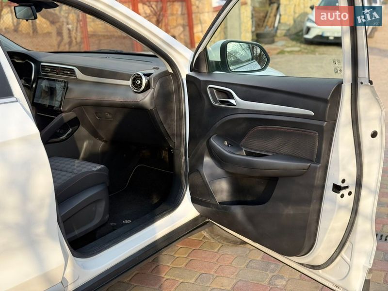 Позашляховик / Кросовер MG ZS EV 2022 в Бережанах