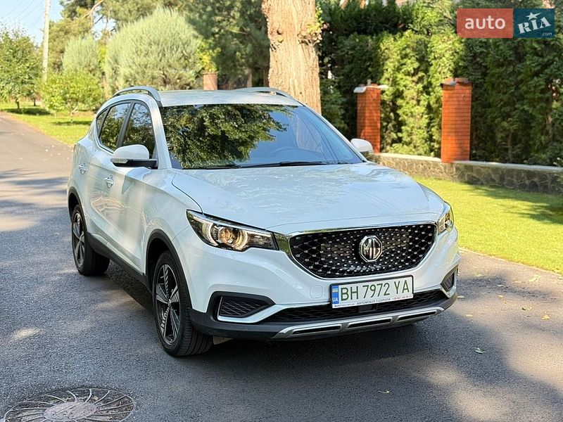 MG ZS EV 2020