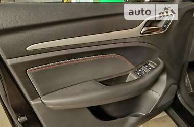 Седан MG ZS 2021 в 