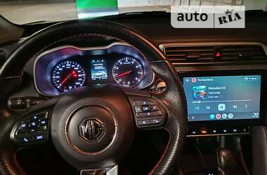Седан MG ZS 2021 в 