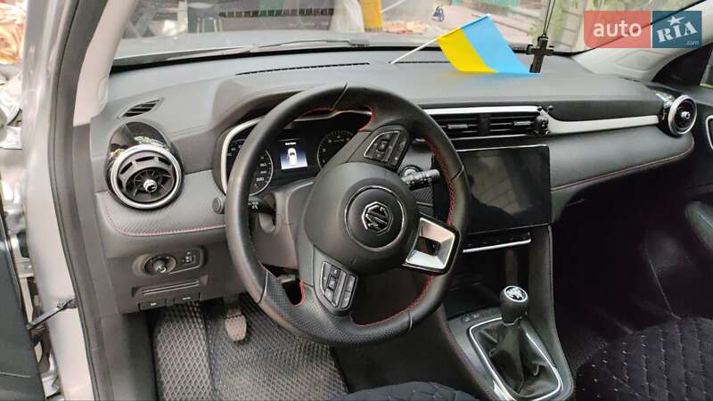 Седан MG ZS 2023 в Павлограде