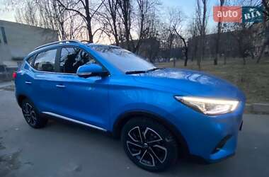 Внедорожник / Кроссовер MG ZS 2023 в 
