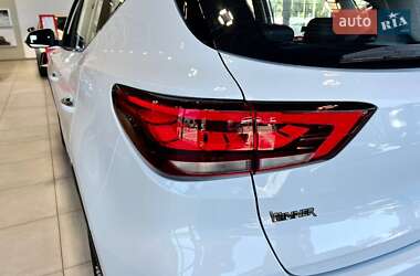 Внедорожник / Кроссовер MG ZS 2024 в 