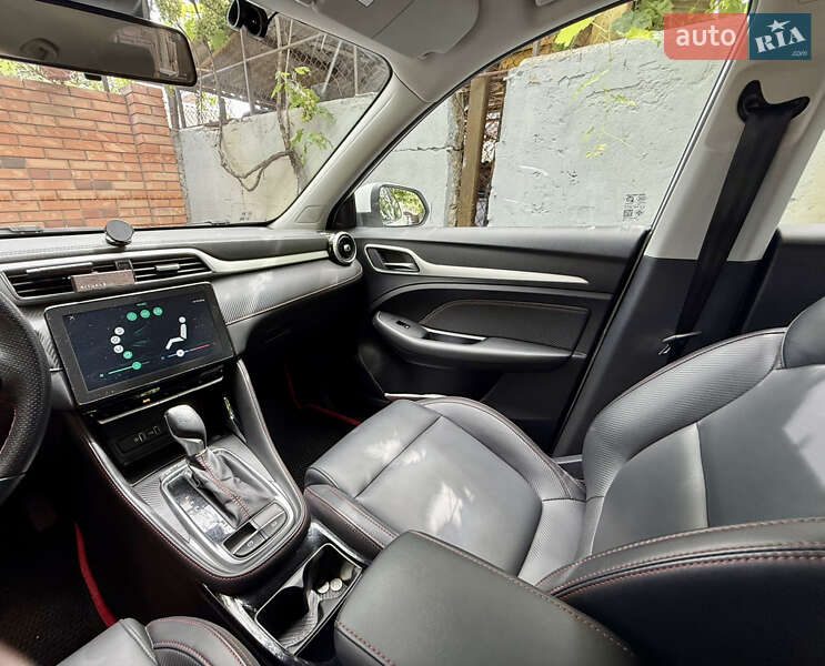 Внедорожник / Кроссовер MG ZS 2021 в Киеве