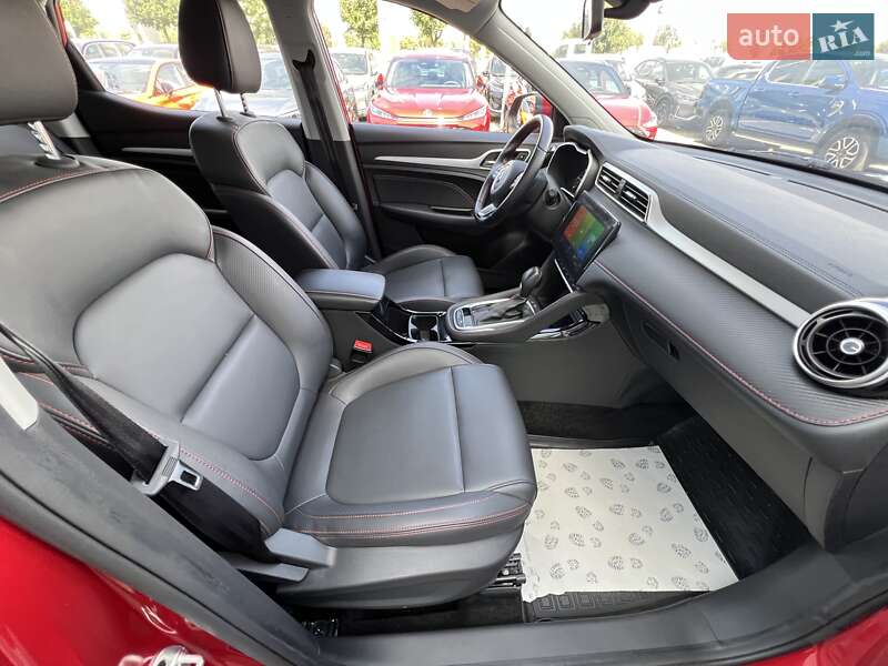 Внедорожник / Кроссовер MG ZS 2021 в Киеве