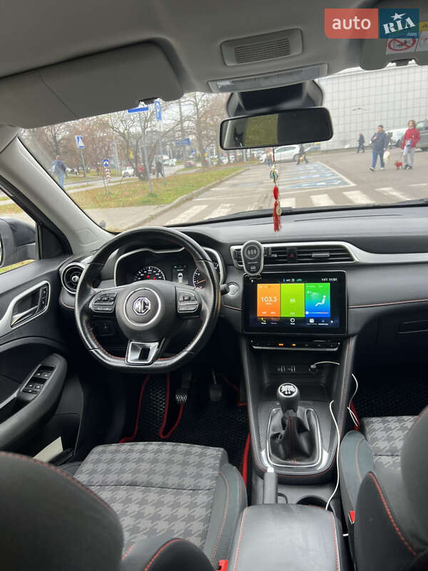 Внедорожник / Кроссовер MG ZS 2021 в Львове