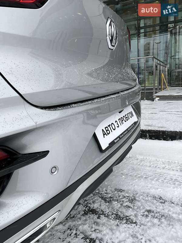 Внедорожник / Кроссовер MG ZS 2021 в Киеве