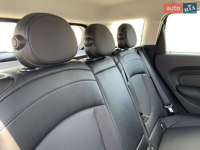 Универсал MINI Clubman 2017 в Староконстантинове