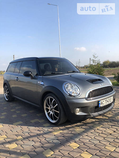 MINI Clubman