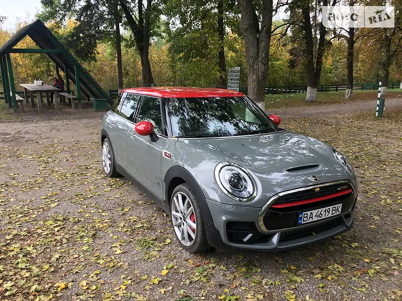 MINI Clubman 2017 VIN WMWLV910102G26324 фото оголошення 2 з 31