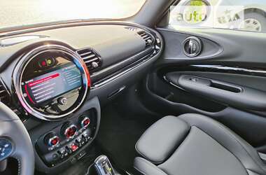 Универсал MINI Clubman 2021 в 
