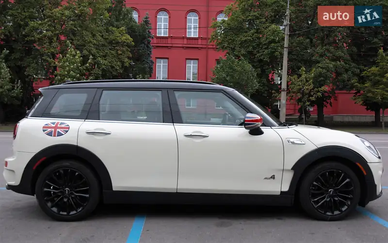 MINI Clubman