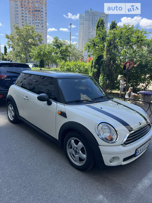 Універсал MINI Clubman 2009 в Києві