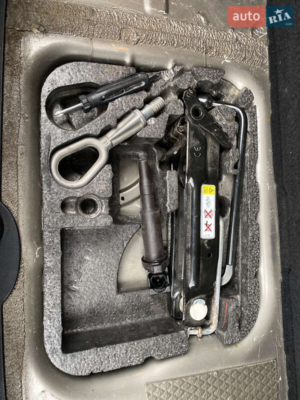 Хэтчбек MINI Clubman 2011 в Каменец-Подольском фото 7 Хэтчбек MINI Clubman 2011 в Каменец-Подольском