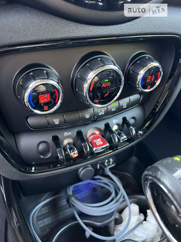 Универсал MINI Clubman 2016 в Киеве