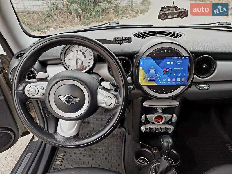 Универсал MINI Clubman 2009 в Новомосковске фото 15 Универсал MINI Clubman 2009 в Новомосковске