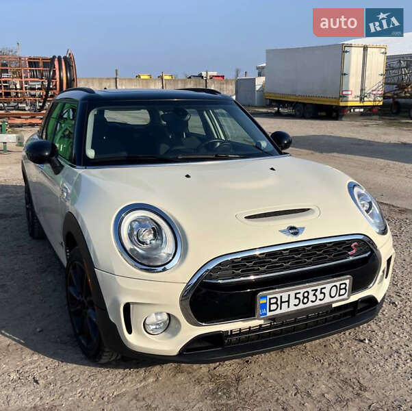 Универсал MINI Clubman 2017 в 