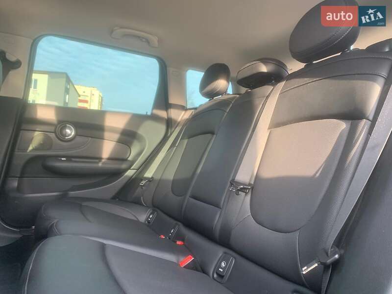 Универсал MINI Clubman 2017 в Староконстантинове