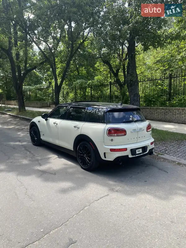 MINI Clubman