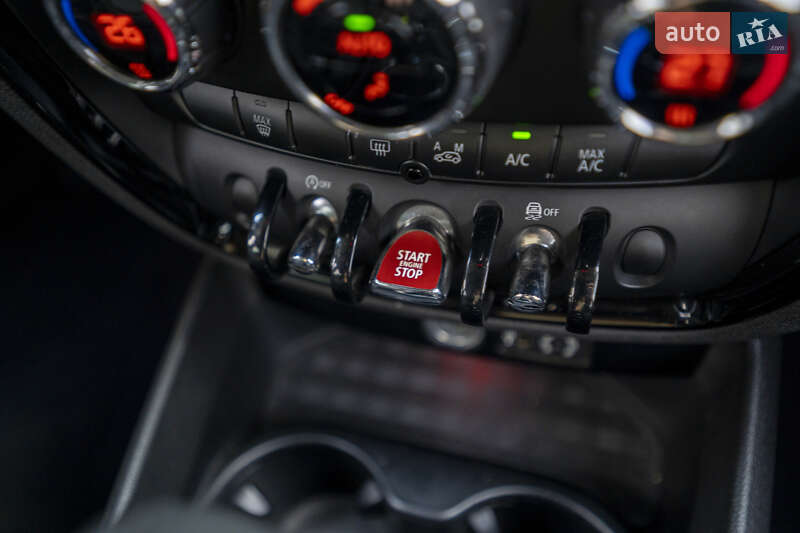 Универсал MINI Clubman 2017 в Киеве