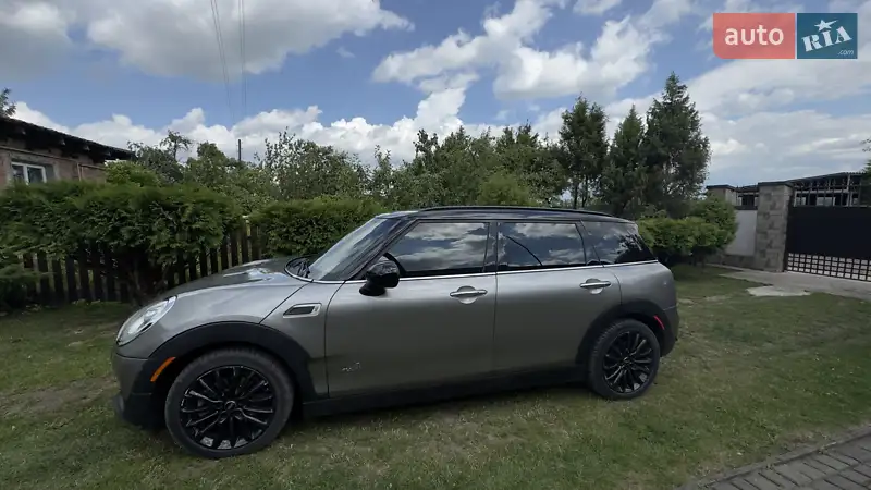 MINI Clubman