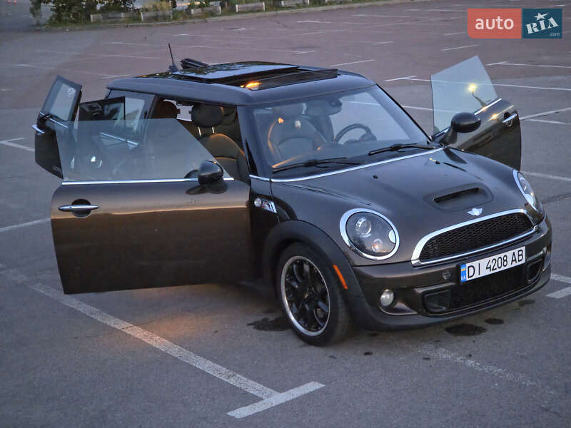 Универсал MINI Clubman 2012 в Киеве