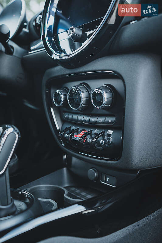 Универсал MINI Clubman 2021 в Киеве