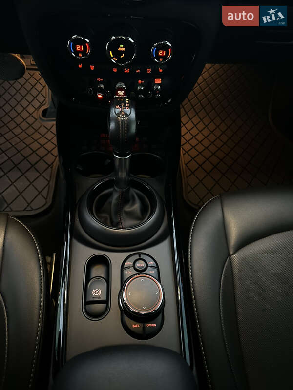 Универсал MINI Clubman 2018 в Киеве