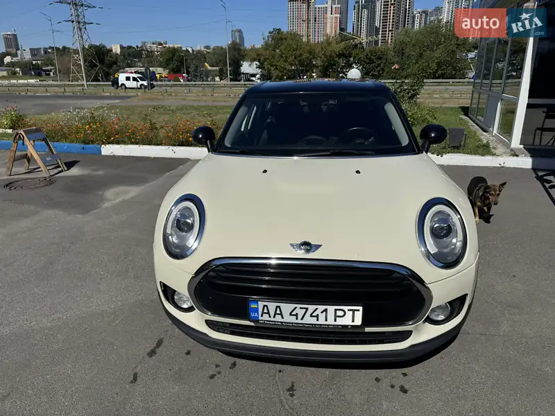 MINI Clubman