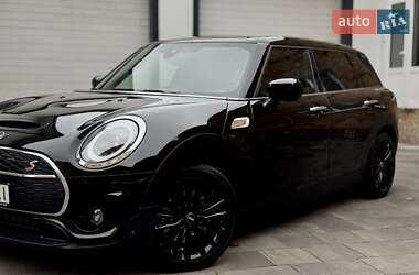 Универсал MINI Clubman 2021 в 