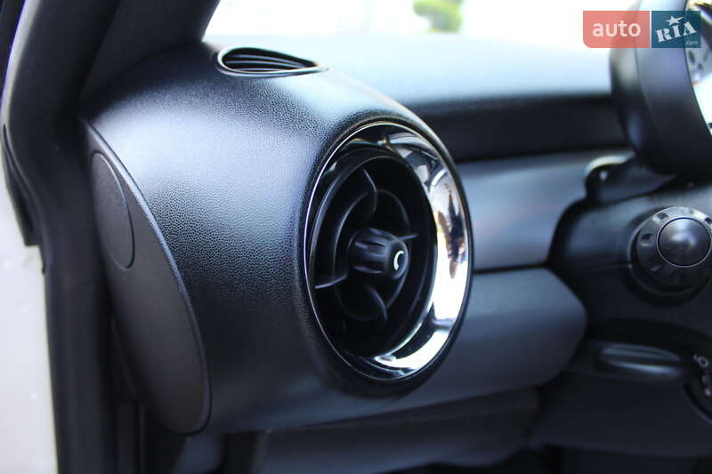 Універсал MINI Clubman 2009 в Трускавці фото 74 Універсал MINI Clubman 2009 в Трускавці