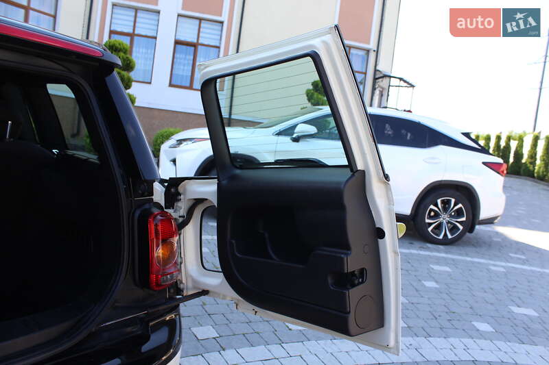 Універсал MINI Clubman 2009 в Трускавці фото 80 Універсал MINI Clubman 2009 в Трускавці