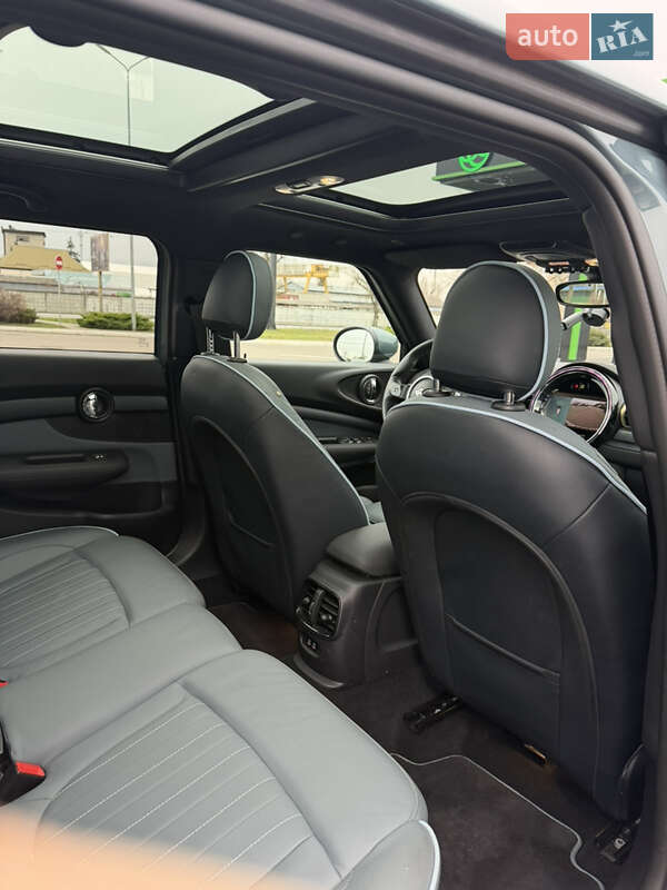 Универсал MINI Clubman 2023 в Киеве