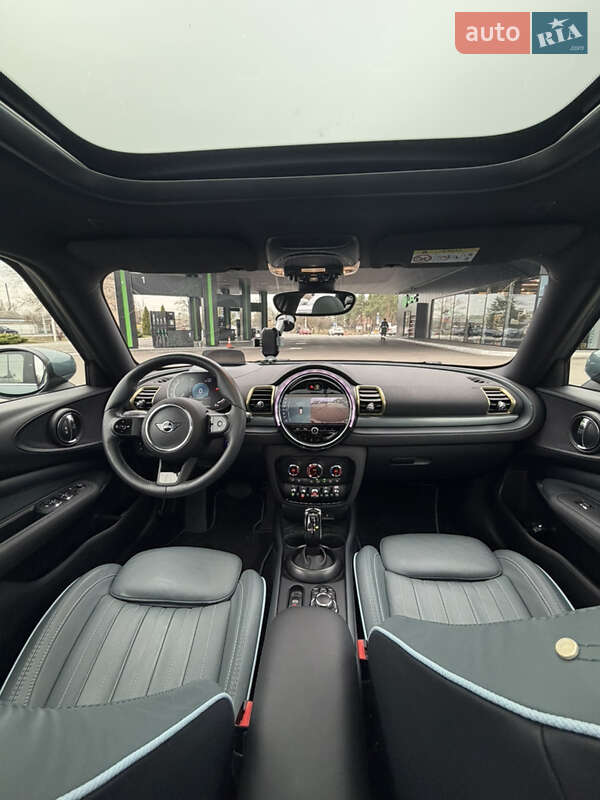 Универсал MINI Clubman 2023 в Киеве