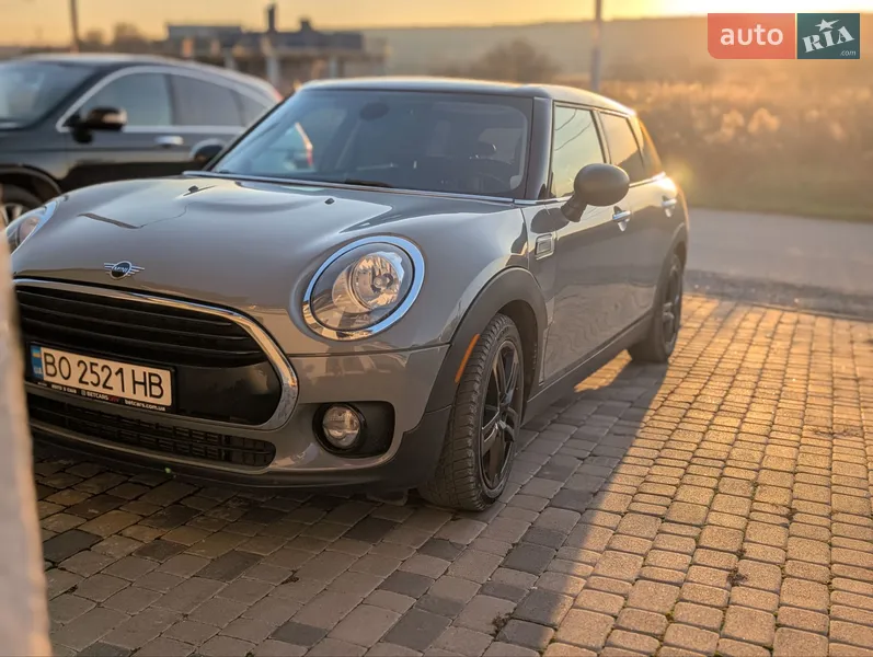 MINI Clubman