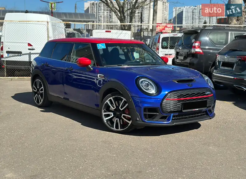 MINI Clubman