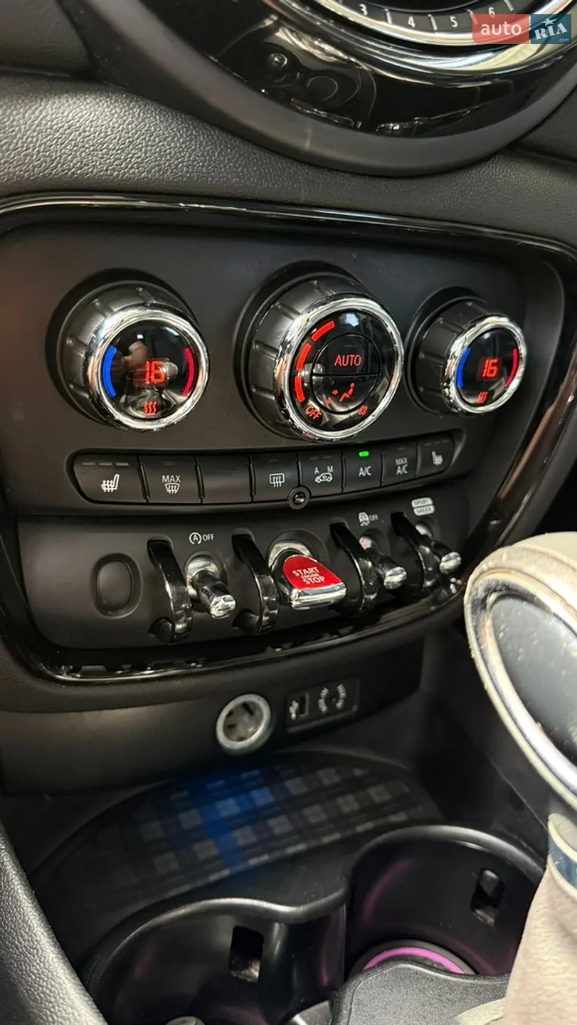 2017 MINI Clubman - мініатюра 16