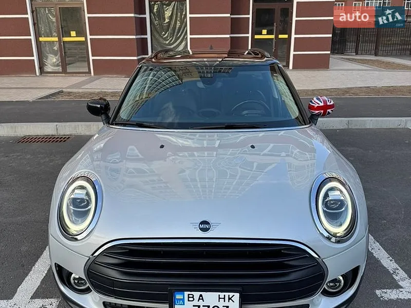 MINI Clubman